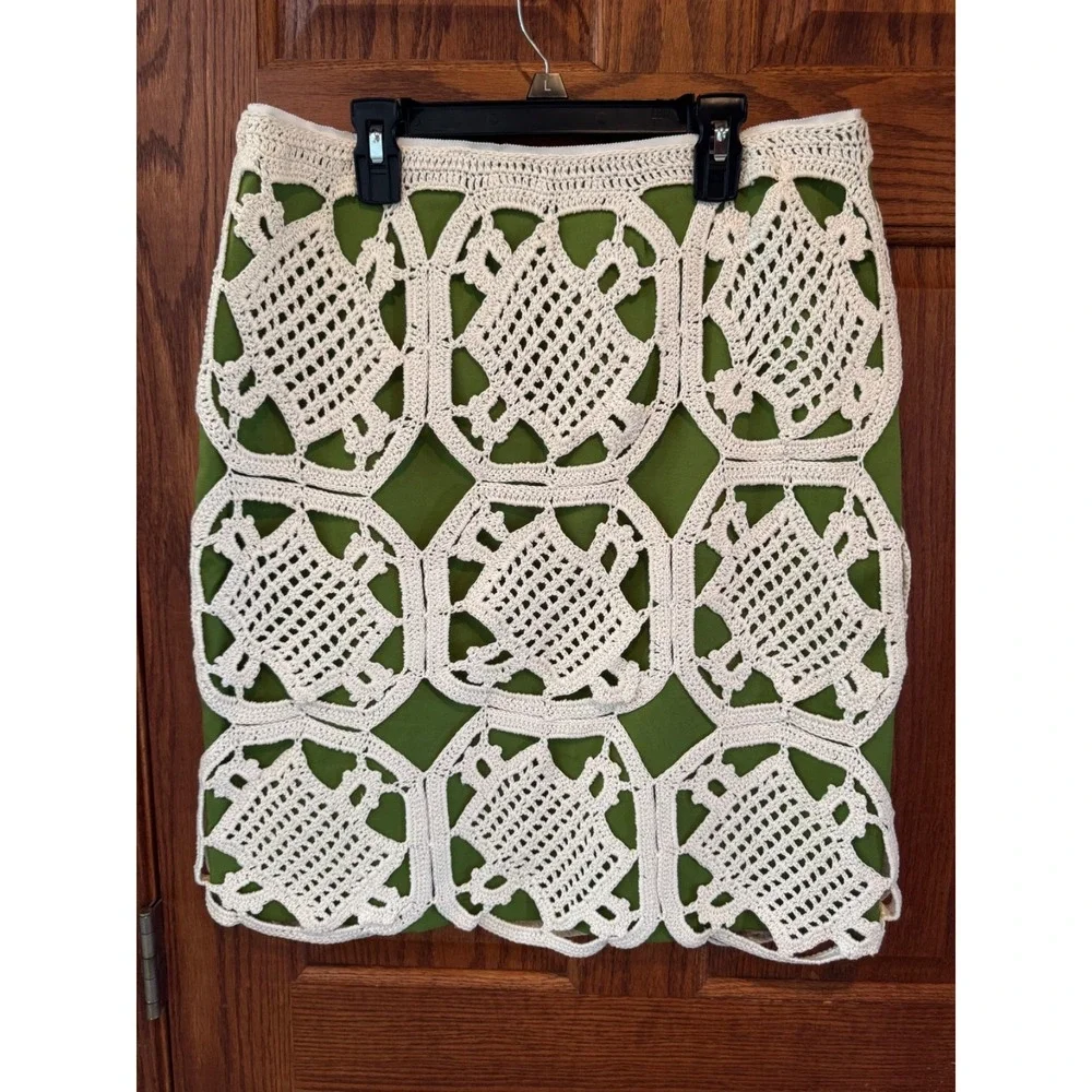 Tory Burch Green White Cotton Crochet A Line Knee Skirt Size M $425 boho country